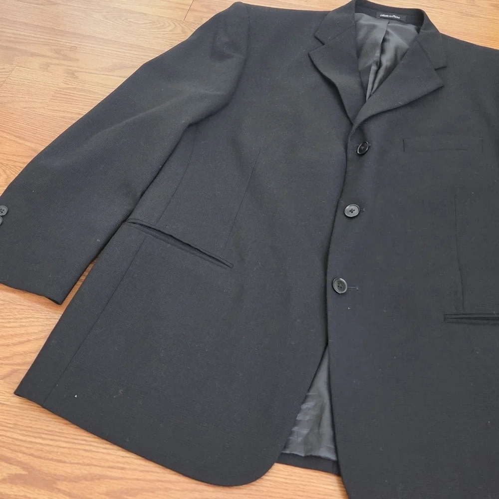Claiborne 42 S 100% Wool Blend Blazer Sport Coat Jacket Black Three Button Mint